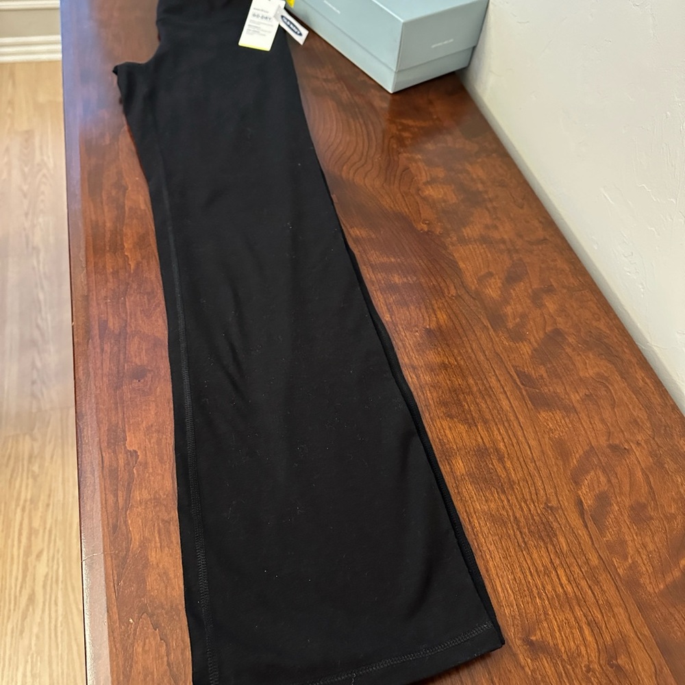 NWT Old Navy Slim Boot Cut Leggings M